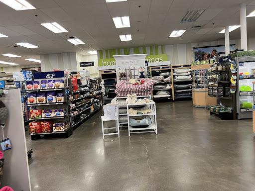 Pet Supply Store «Petco Animal Supplies», reviews and photos, 1530 Black Lake Blvd SW D, Olympia, WA 98502, USA