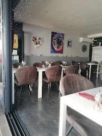 Atmosphère du Restaurant Le Saint Amour à Aigues-Mortes - n°13