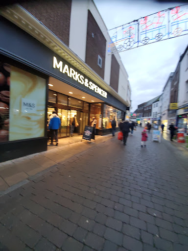 Marks and Spencer - 57 High St, Kings Lynn PE30 1AY, Reino Unido