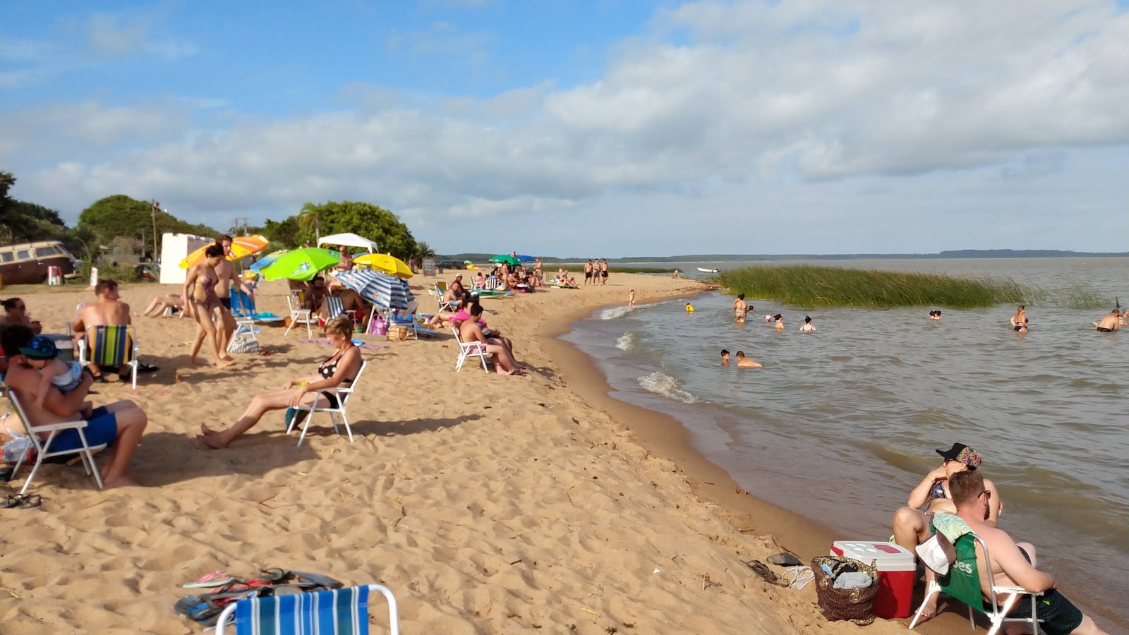 Fotografija Praia do Pinvest z svetel pesek površino