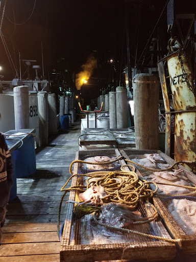 Seafood Restaurant «The Wheel House», reviews and photos, 294 Great Island Rd, Narragansett, RI 02882, USA