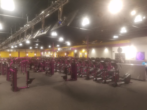 Gym «Planet Fitness», reviews and photos, 8443 Day Dr, Parma, OH 44129, USA