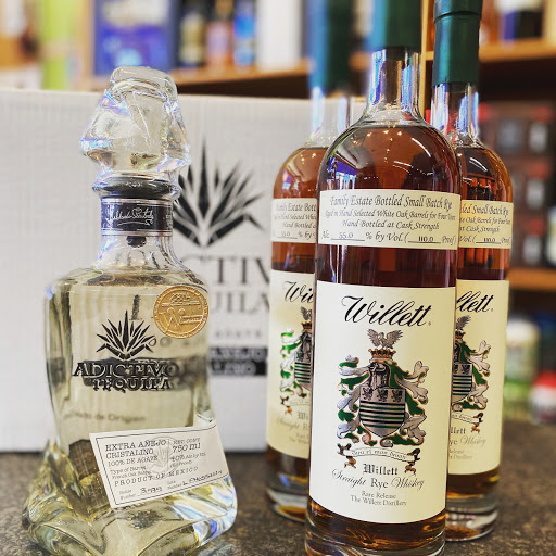 Gourmet Grocery Store «Garden Gourmet Market», reviews and photos, 1130 N Ashland Ave, Chicago, IL 60622, USA