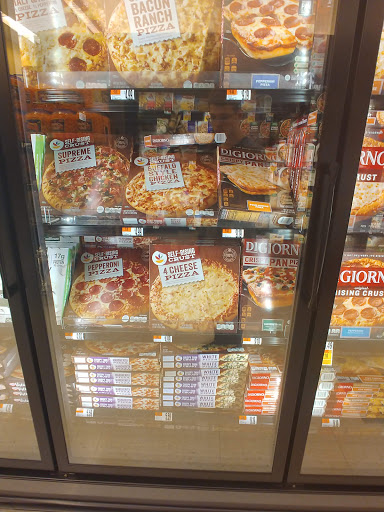 Grocery Store «Giant», reviews and photos, 61 Catoctin Cir NE, Leesburg, VA 20176, USA