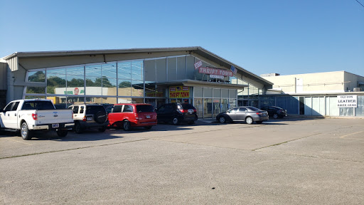 Thrift Store «Veterans Thrift Town», reviews and photos, 3500 Jenny Lind Rd # B, Fort Smith, AR 72901, USA