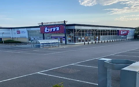 B&M Store image