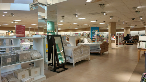 Shopping Mall «Melbourne Square Mall», reviews and photos, 1700 W New Haven Ave, Melbourne, FL 32904, USA