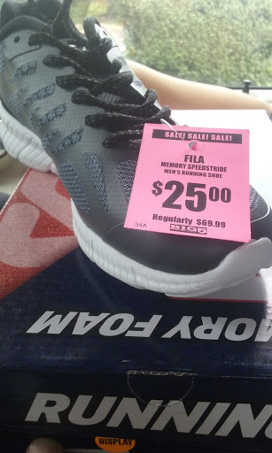 Sporting Goods Store «Big 5 Sporting Goods - Springfield», reviews and photos, 2720 Gateway St, Springfield, OR 97477, USA