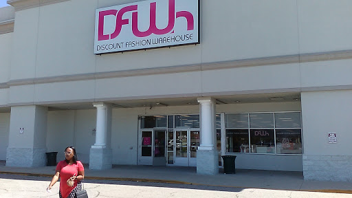 Discount Store «Discount Fashion Warehouse Great Western», reviews and photos, 110 N Wilson Rd, Columbus, OH 43204, USA
