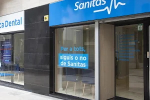 Clínica Dental Milenium Sant Andreu - Sanitas image