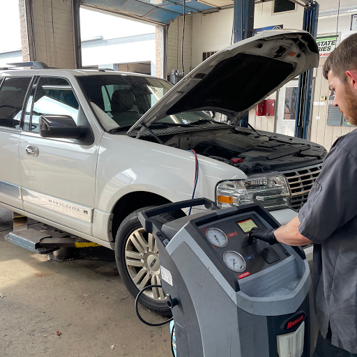 Auto Repair Shop «Rad Air Complete Car Care & Tire Centers - Wickliffe», reviews and photos, 29257 Anderson Rd, Wickliffe, OH 44092, USA