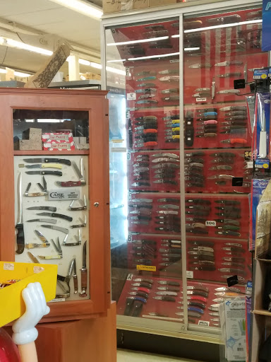 Home Improvement Store «Deronne True Value Hardware», reviews and photos, 18561 E 9 Mile Rd, Eastpointe, MI 48021, USA