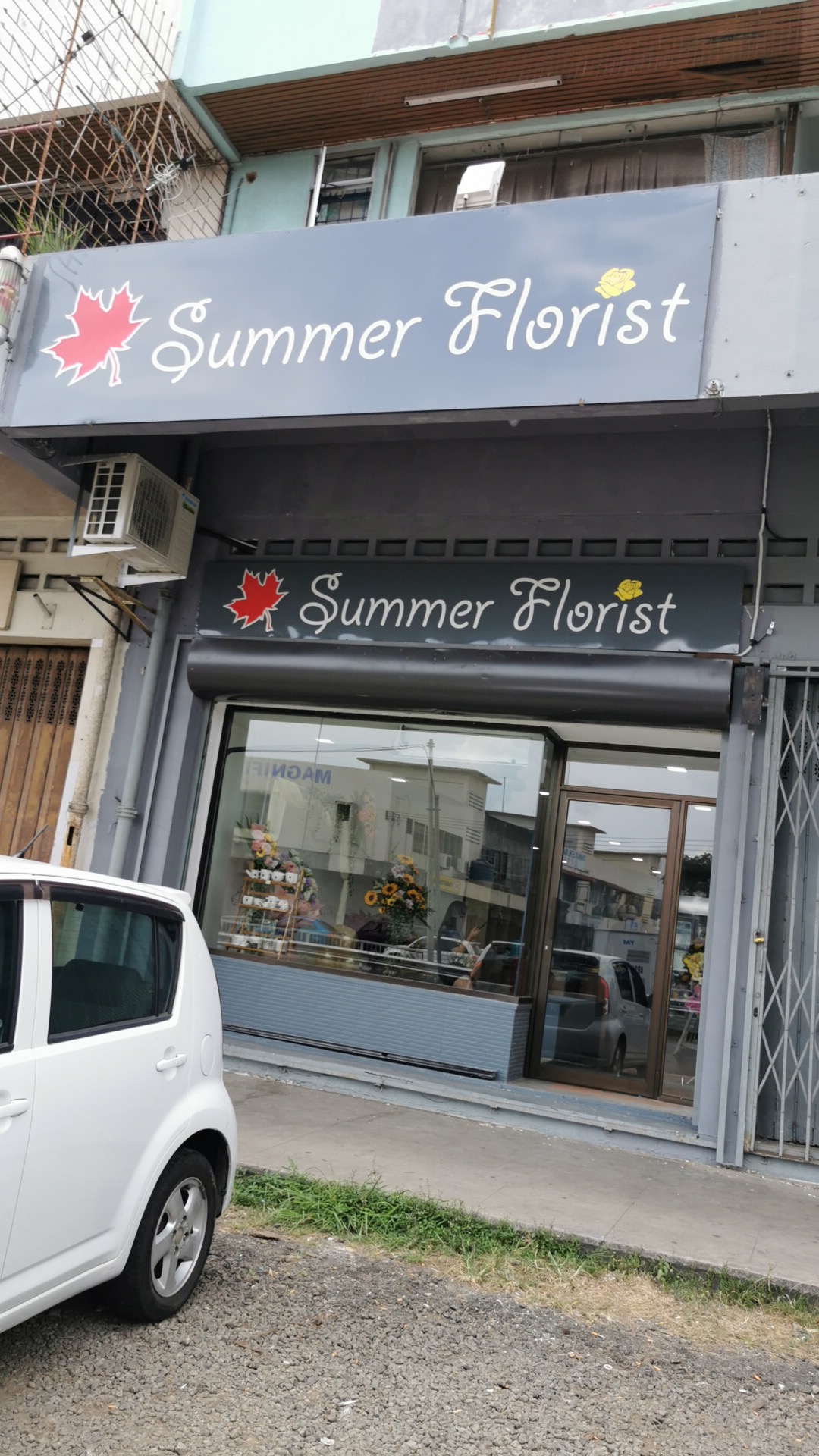 Summer Florist