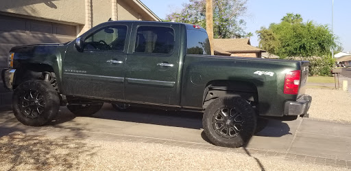 Auto Body Shop «Larry Miller collision center», reviews and photos, 17295 N 84th Ave, Peoria, AZ 85382, USA