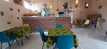 Atmosphère du Restaurant africain Le Teroubi à Saint-Leu - n°6