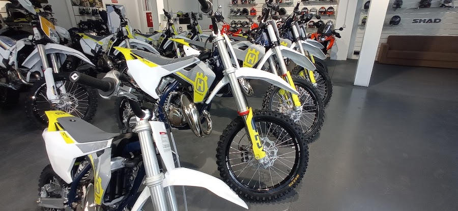 Motos UK Racing - Concesionario y taller