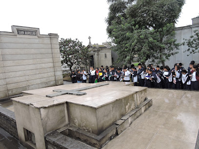 Museo Cementerio Presbítero Maestro