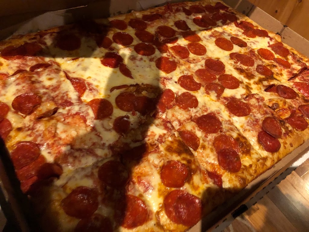 Vicki's Pizzeria 12074