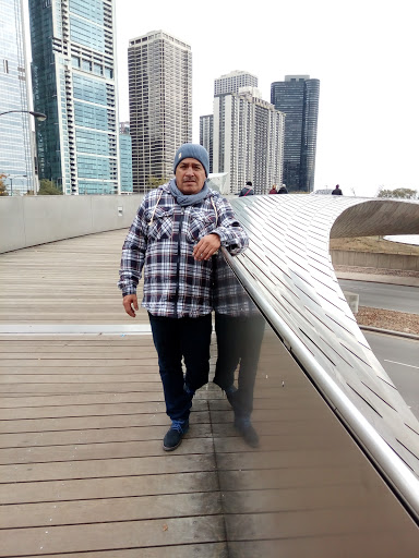 Movie Theater «ShowPlace ICON Theatres at Roosevelt Collection with ICON•X - Chicago», reviews and photos, 1011 S Delano Ct, Chicago, IL 60605, USA