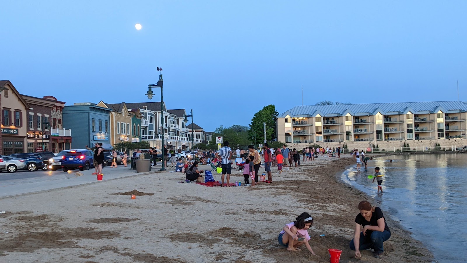 Foto av Pewaukee Strand och bosättningen