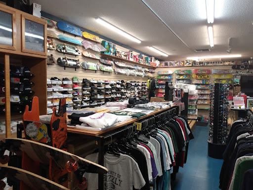 Skate Shop «Westside Skateshop», reviews and photos, 39332 US-19, Tarpon Springs, FL 34689, USA
