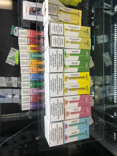 Tobacco Shop «Illusions Smoke Shop», reviews and photos, 1101 W Lincoln Ave #175, Anaheim, CA 92805, USA