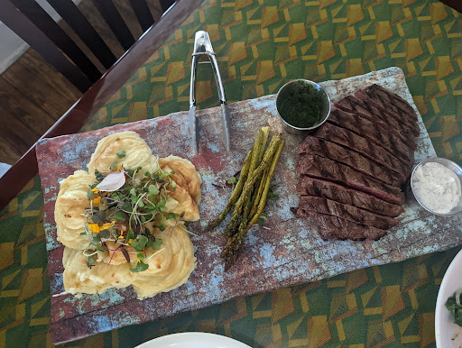 Restaurant «Pisces Rising», reviews and photos, 239 W 4th Ave, Mt Dora, FL 32757, USA