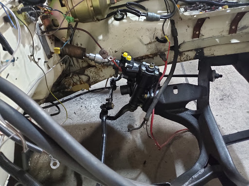 Auto Repair Shop «Pegoraro Auto Repair», reviews and photos, 3110 NE Minnehaha St, Vancouver, WA 98663, USA