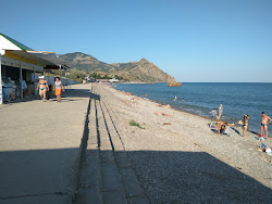 Photo de Tarhib Beach avec rivage droit, long