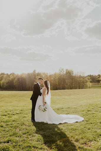 Bridal Shop «Modern Bride & Formal Shop», reviews and photos, 200 NH-101 #1, Bedford, NH 03110, USA