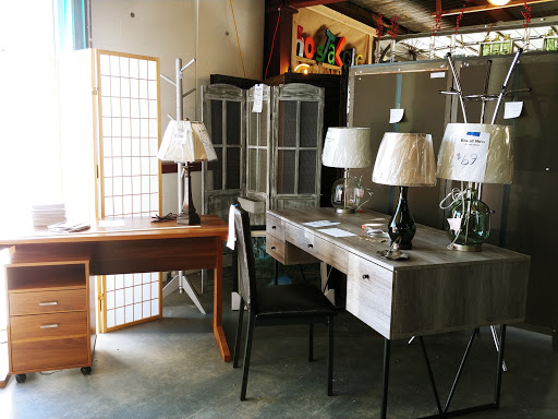 Antique Store «Peddlers Mall Antique & Specialty Shoppes», reviews and photos, 2350 US Hwy 27 S, Sebring, FL 33870, USA