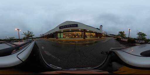 NH Liquor & Wine Outlet, 60 Calef Hwy, Lee, NH 03861, USA, 