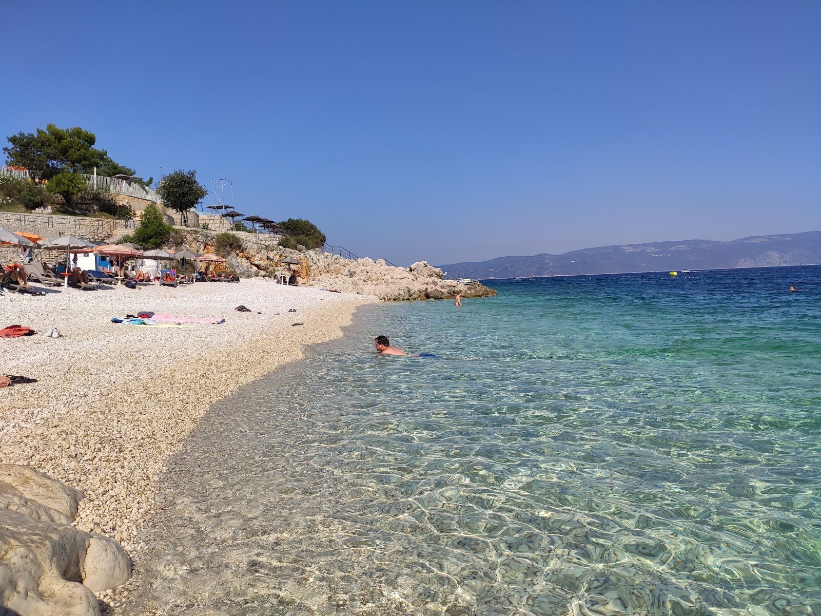 Foto af Girandella beach og dens smukke landskab
