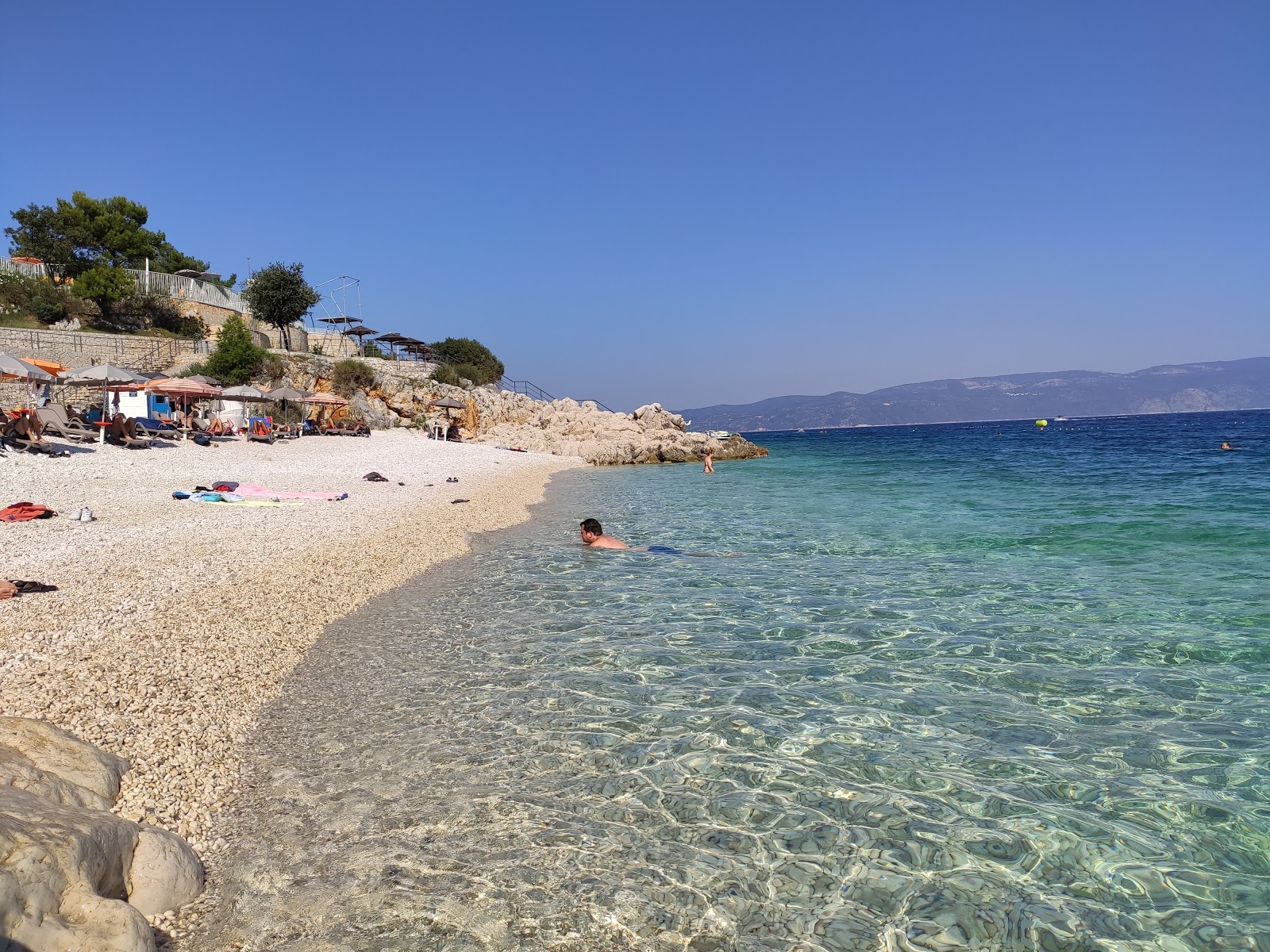 Girandella beach'in fotoğrafı - Çocuklu aile gezginleri için önerilir