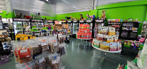Pet Supply Store «The Green Spot», reviews and photos, 1110 S 71st St, Omaha, NE 68106, USA