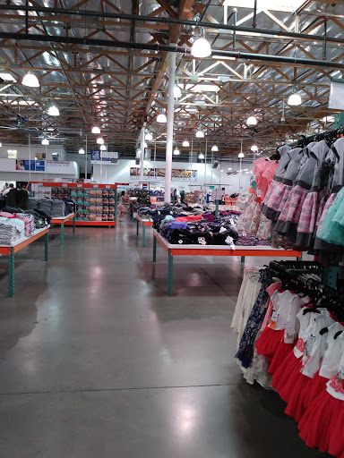 Warehouse store «Costco Wholesale», reviews and photos, 3901 W Costco Dr, Tucson, AZ 85741, USA