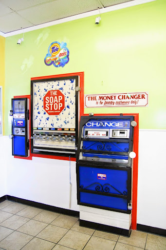 Laundromat «Clover Laundry», reviews and photos, 12558 Centralia St, Lakewood, CA 90715, USA