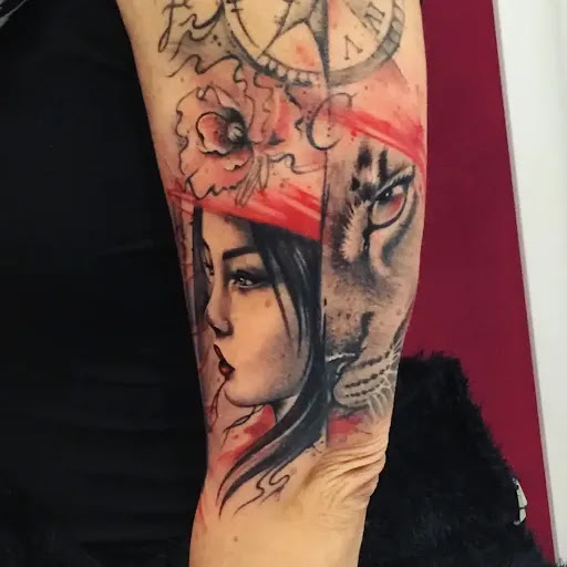 Evelin Tattoo