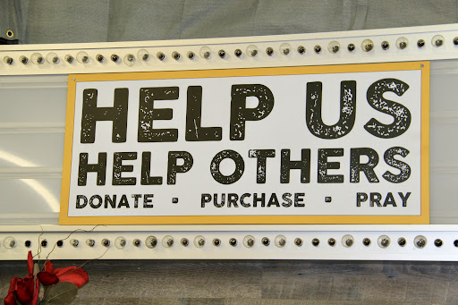 Thrift Store «The Main Place Thrift Store», reviews and photos, 1631 El Camino Real, Tustin, CA 92780, USA