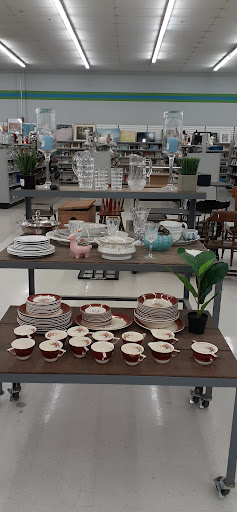 Thrift Store «2nd Ave Value Stores», reviews and photos, 1200 Welsh Rd, North Wales, PA 19454, USA