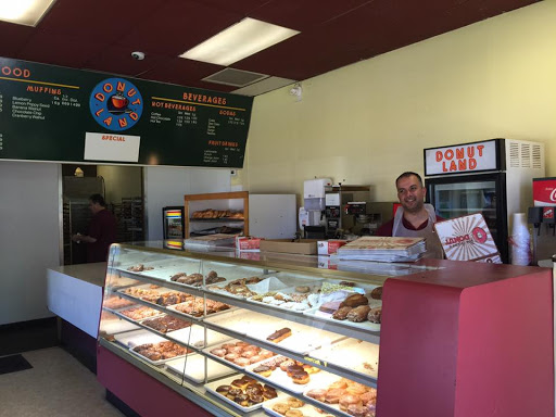 Donut Shop «Donut Land», reviews and photos, 19350 SW Boones Ferry Rd, Tualatin, OR 97062, USA