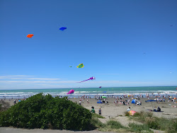 New Brighton Beach'in fotoğrafı - rahatlamayı sevenler arasında popüler bir yer