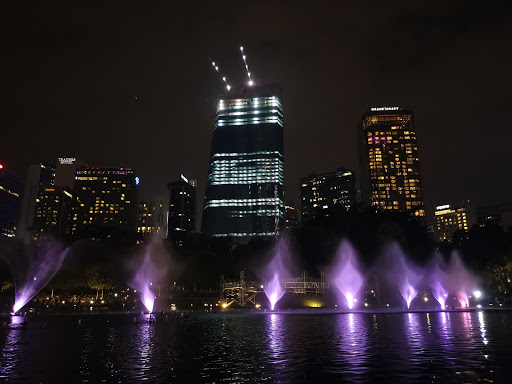 Symphony Lake Water Show