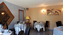 Atmosphère du Restaurant français Restaurant L'Hortensia à Theix-Noyalo - n°2