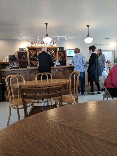 Wine Store «Alto Vineyards Champaign», reviews and photos, 4210 N Duncan Rd, Champaign, IL 61822, USA