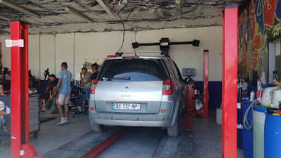 Auto Pneus 83 à Le Muy