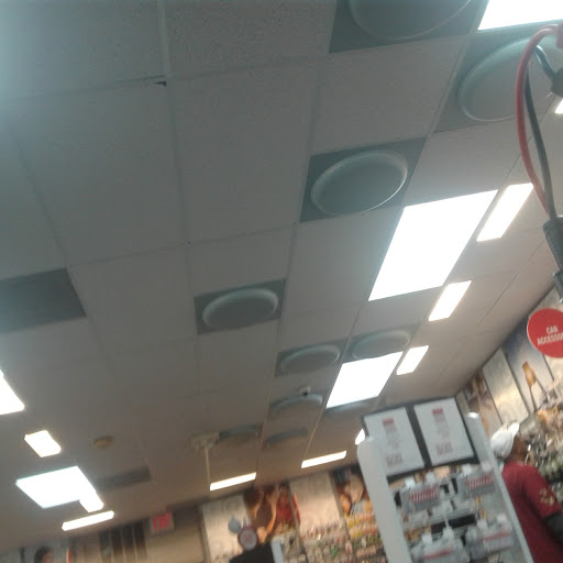 RadioShack, 1524 N Lewis Ave, Waukegan, IL 60085, USA, 