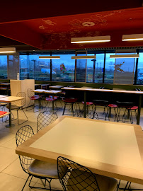 Atmosphère du Restauration rapide McDonald's à Combs-la-Ville - n°16