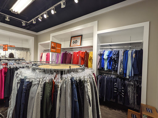 Clothing Store «Banana Republic», reviews and photos, 103 S Washington St, Naperville, IL 60540, USA