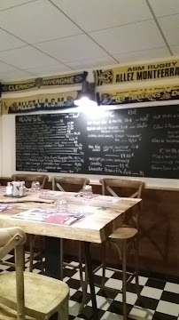 Atmosphère du Restaurant français Le zinc riom - n°16